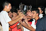 La consegna della Coppa