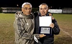 Giorgio Merlini consegna targa ricordo per Piero Bartolomei
